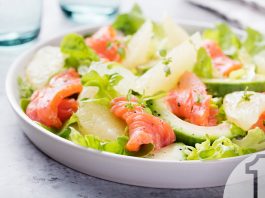 Σαλάτα με καπνιστό σολομό και αβοκάντο | Ena Blog