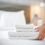 Μικρά μυστικά για γρήγορο και αποτελεσματικό καθαρισμό των δωματίων του ξενοδοχείου σας | ENA Blog