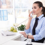 5 δεξιότητες τηλεφωνικής επικοινωνίας για την καλύτερη εξυπηρέτηση των πελατών του ξενοδοχείου σας | ENA Blog
