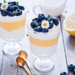 Γλυκό παρφέ με λεμόνι και μύρτιλα  | ENA Blog